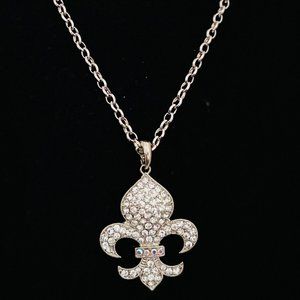 💖Beautiful Fleur-de-lis Necklace Covered With Swarovski Crystals 25 in. /N143